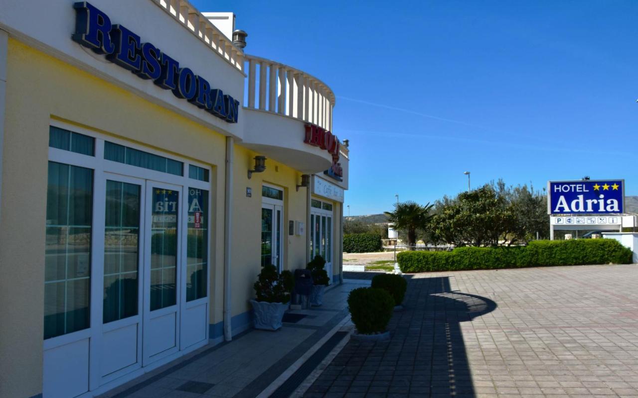 Hotel Adria Kastela Bagian luar foto